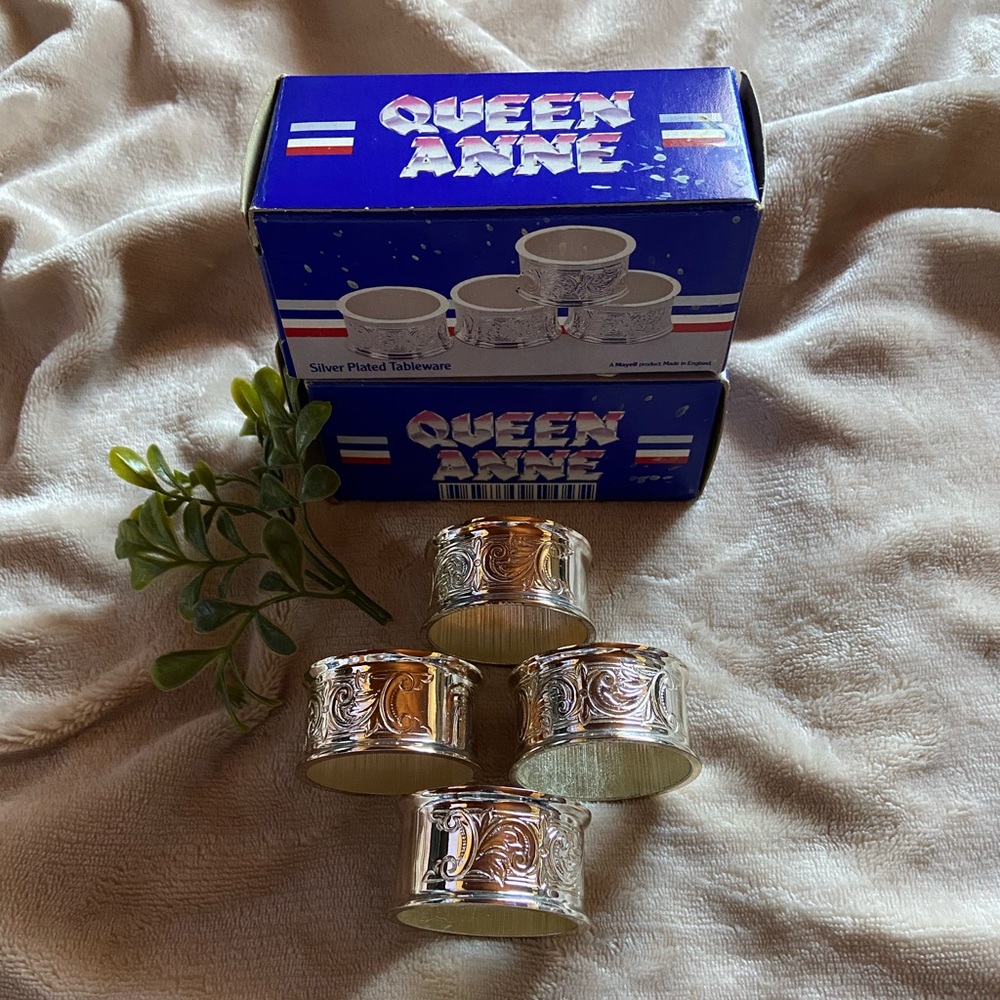 Set Of 8 Napkin Rings - Picture 4 of 7